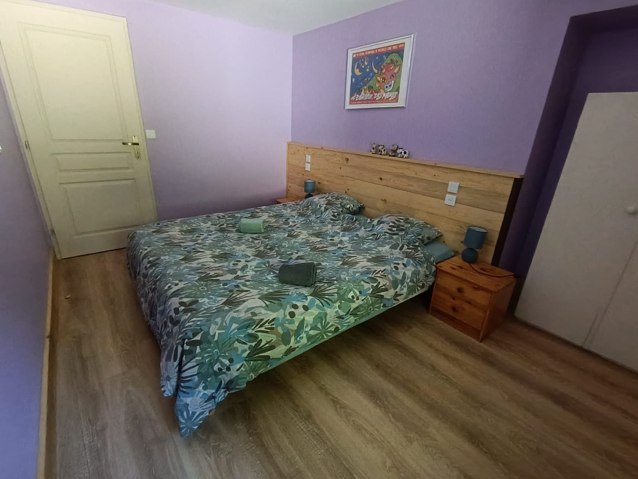 Deuxième chambre avec lit double (ou 2 lits simples au choix)